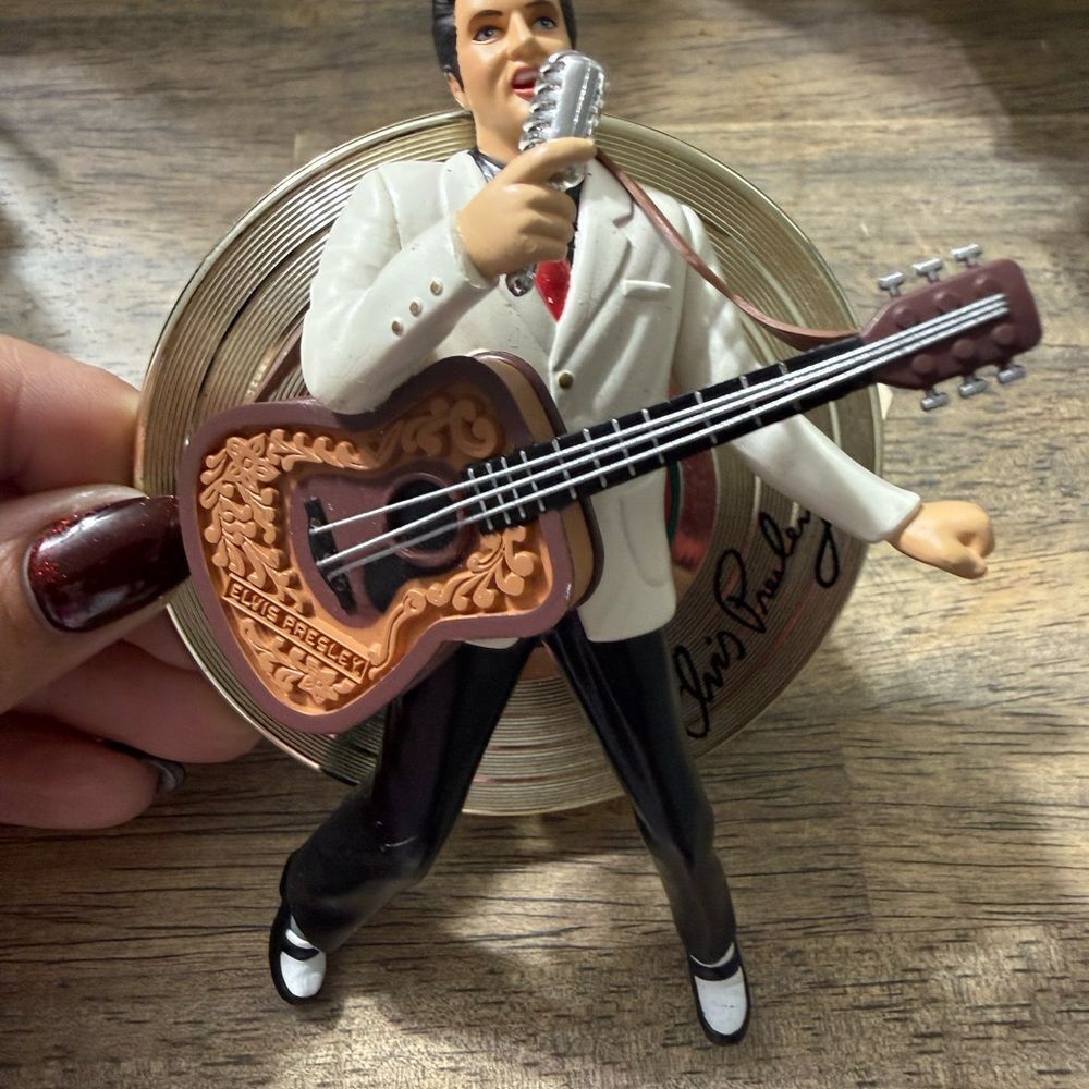 Vintage 1995 Elvis Presley Collectible Ornament – First in A Collectible Series
